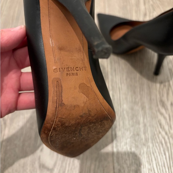 Givenchy - Black Leather & Silver Ring Pointed Toe Pump - Picture 4 of 7